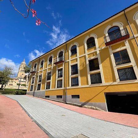 Encrucijada de Culturas- Apartamentos Turísticos Puerta de Aníbal Salamanca Exterior foto